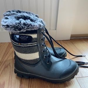 Bogs Arcata Winter Boot size 9